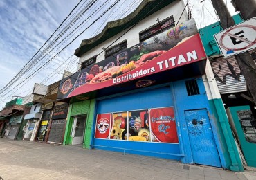 IMPORTANTE ESPACIO COMERCIAL Y PROFESIONAL - AV DEL LIBERTADOR